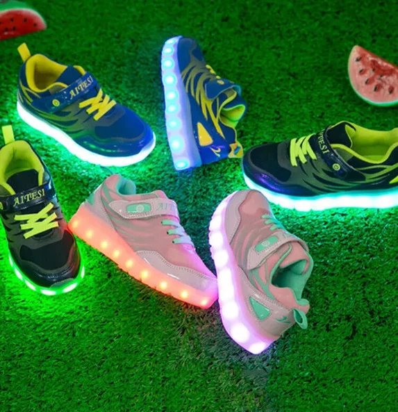 Best Shoes for Dropshipping 3: Light Up Sneakers