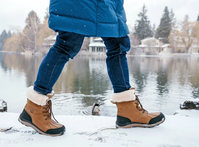 Best Shoes for Dropshipping 6: Snow Boots
